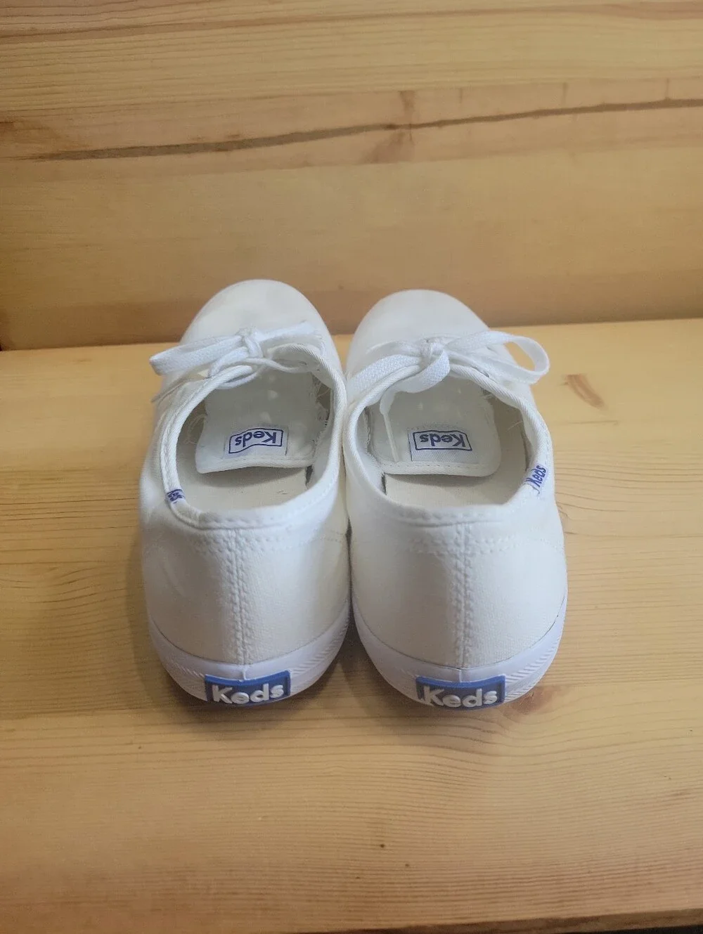 Keds material lightweight